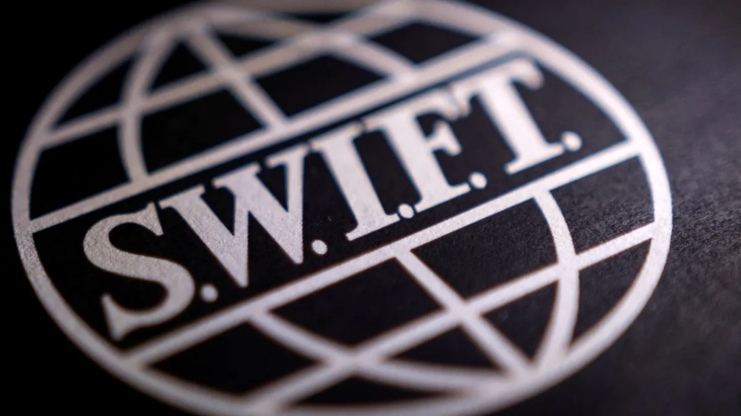 Swift anuncia plano para criar rede de moedas digitais de bancos centrais